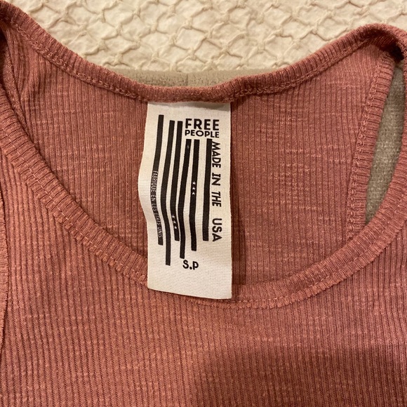 Tank top - Picture 2 of 3